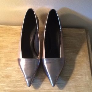 EUC See by Chloe metallic/satin heels size 38